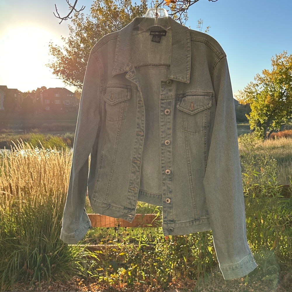 Faded Jean Jacket [light blue Wash]